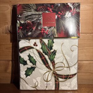 Lenox Holiday Nouveau 60 X 84"Damascus Holly Berry Green Red Christmas Gold